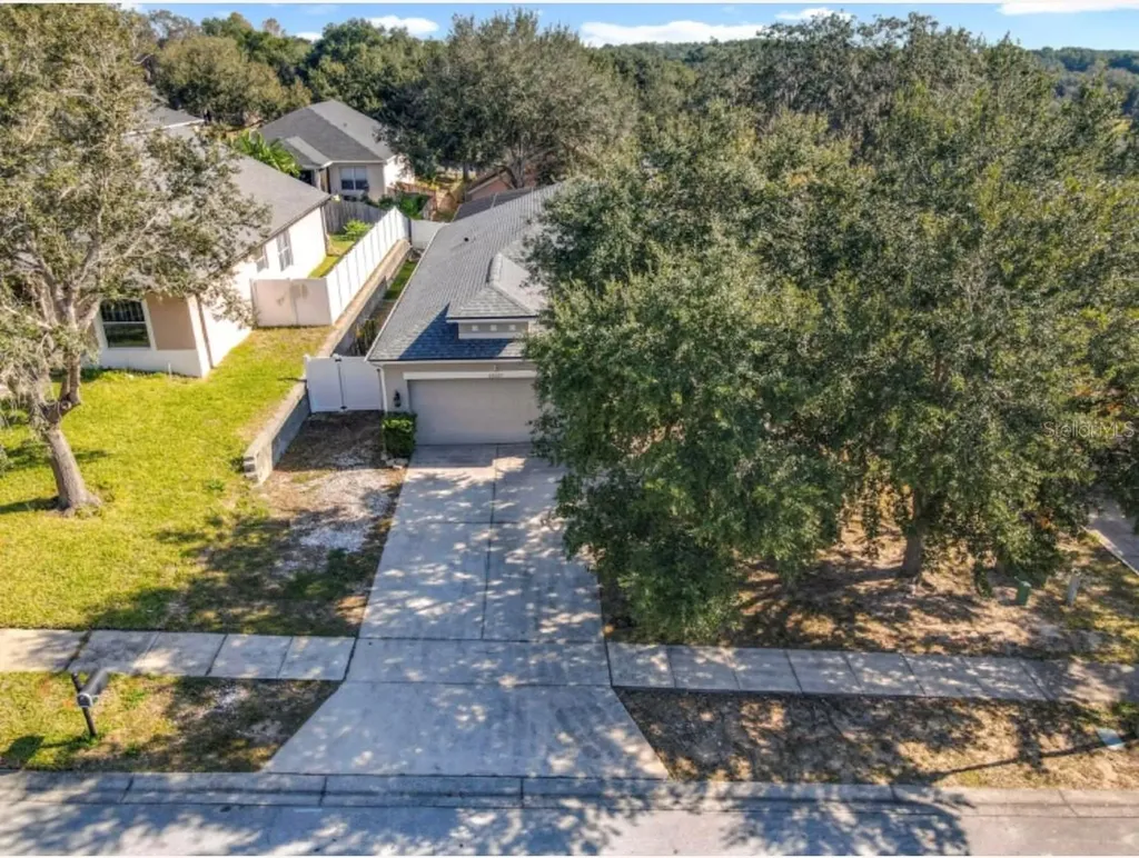 25227 Chipshot Court Sorrento FL 32776
