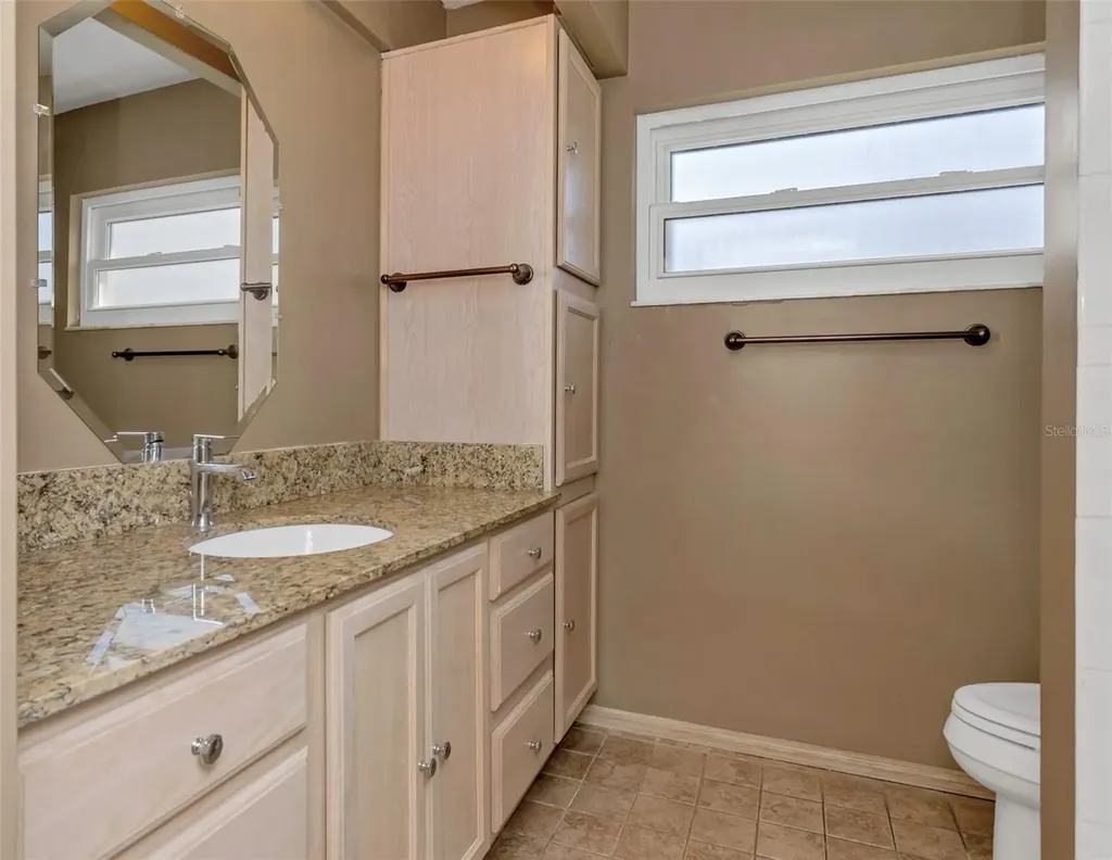 1773 63rd Avenue S St Petersburg FL 33712