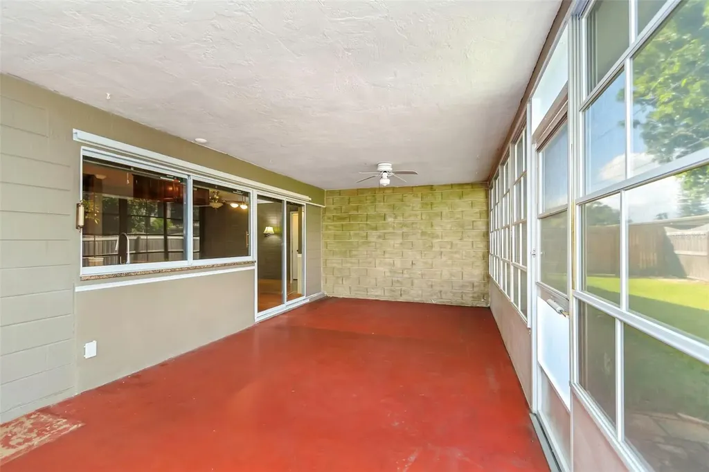 1773 63rd Avenue S St Petersburg FL 33712