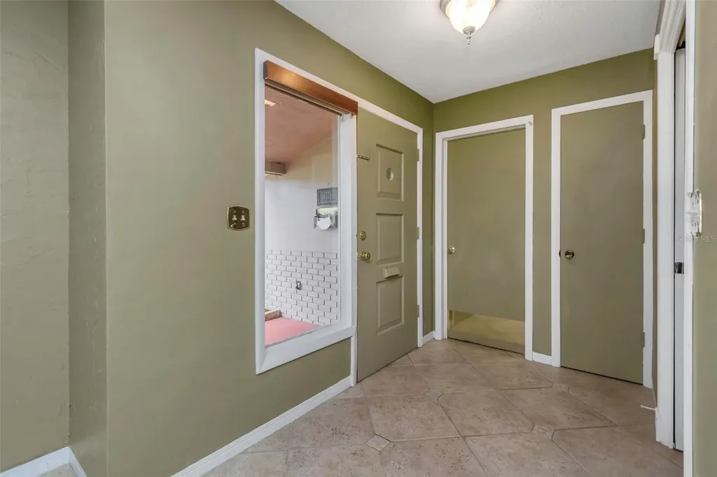 1773 63rd Avenue S St Petersburg FL 33712