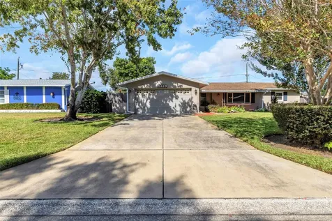 1773 63rd Avenue S St Petersburg FL 33712