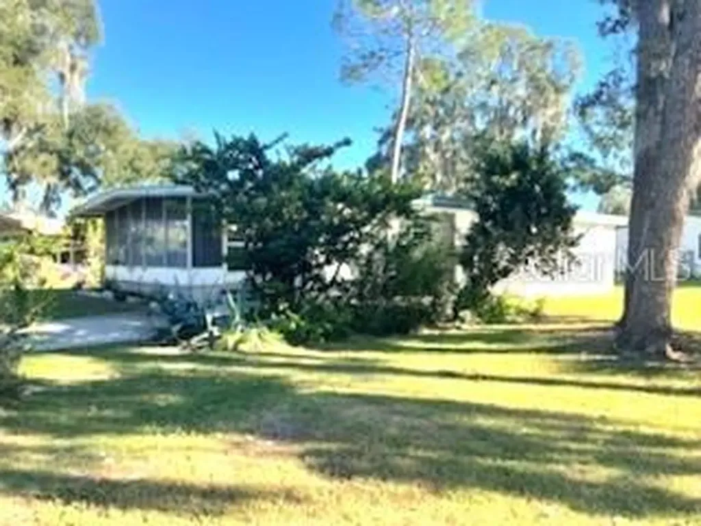 64 N Bobwhite Road Wildwood FL 34785