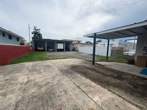 2 Barbosa Avenue Avenue Las Piedras PR 00771