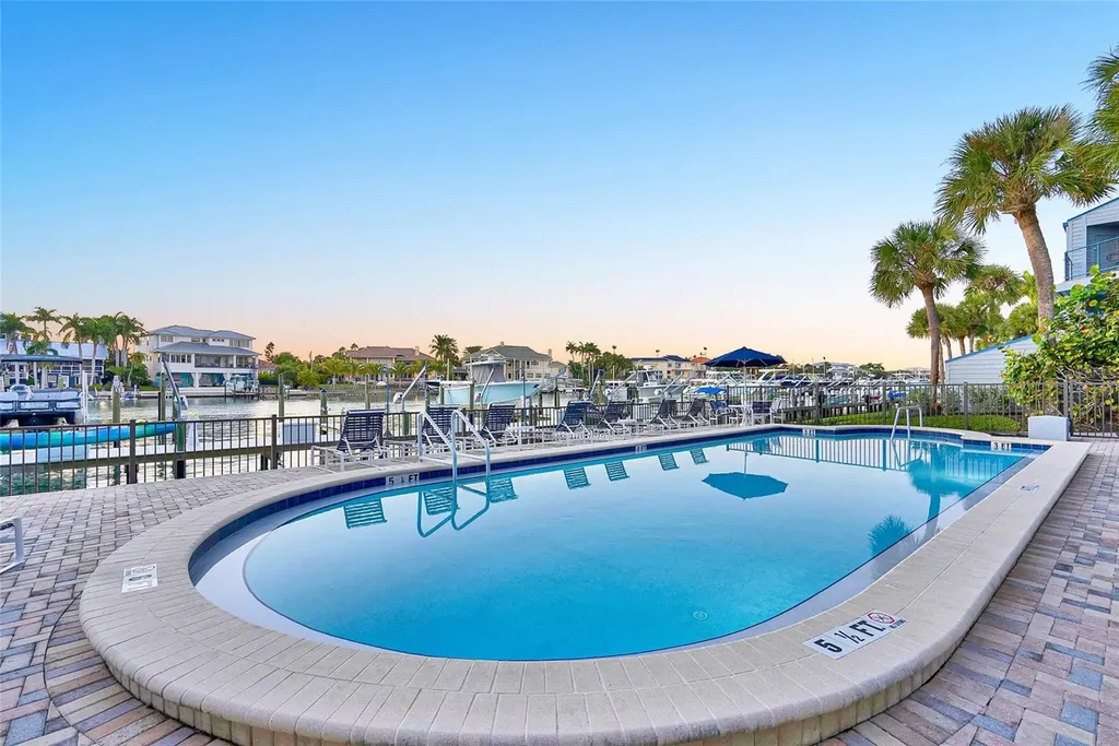 910 Pinellas Bayway S Tierra Verde FL 33715
