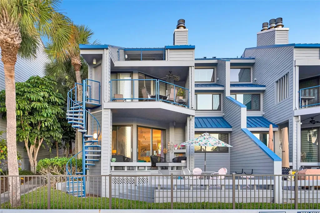 910 Pinellas Bayway S Tierra Verde FL 33715