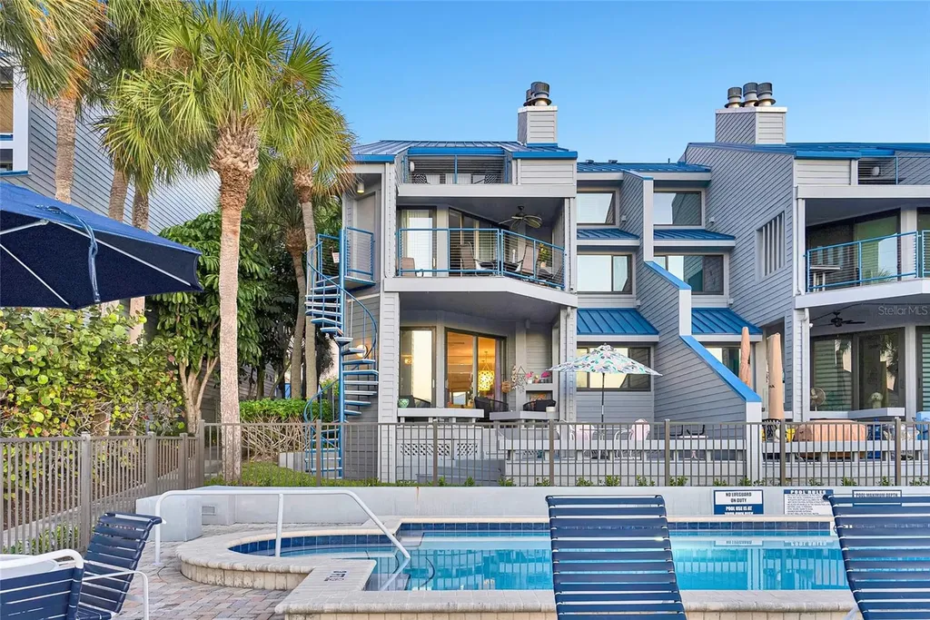 910 Pinellas Bayway S Tierra Verde FL 33715