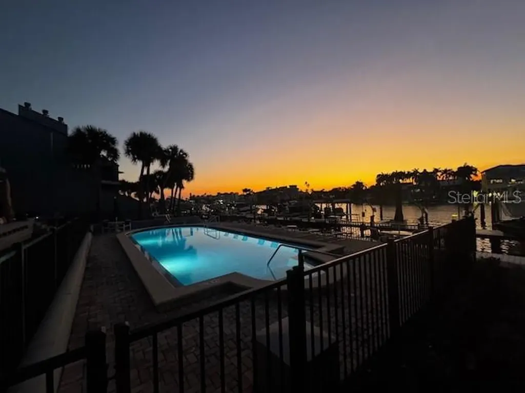 910 Pinellas Bayway S Tierra Verde FL 33715