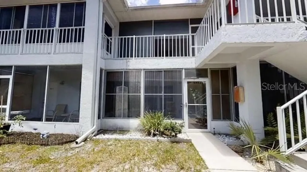 957 SE Mayo Drive Crystal River FL 34429