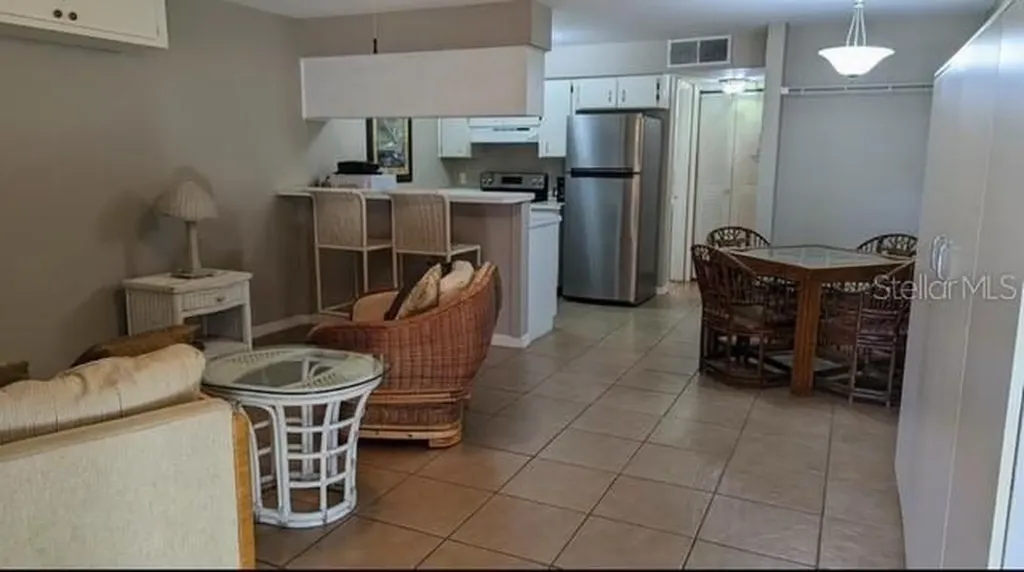 957 SE Mayo Drive Crystal River FL 34429