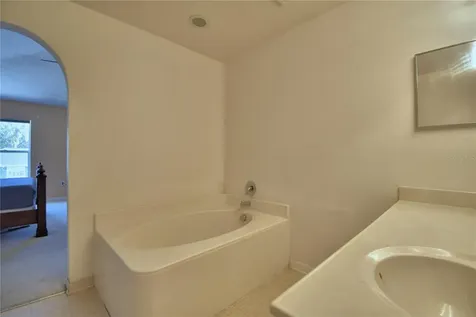 107 Shaddock Drive Auburndale FL 33823