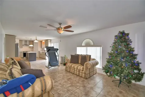 107 Shaddock Drive Auburndale FL 33823
