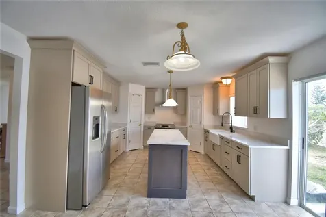 107 Shaddock Drive Auburndale FL 33823