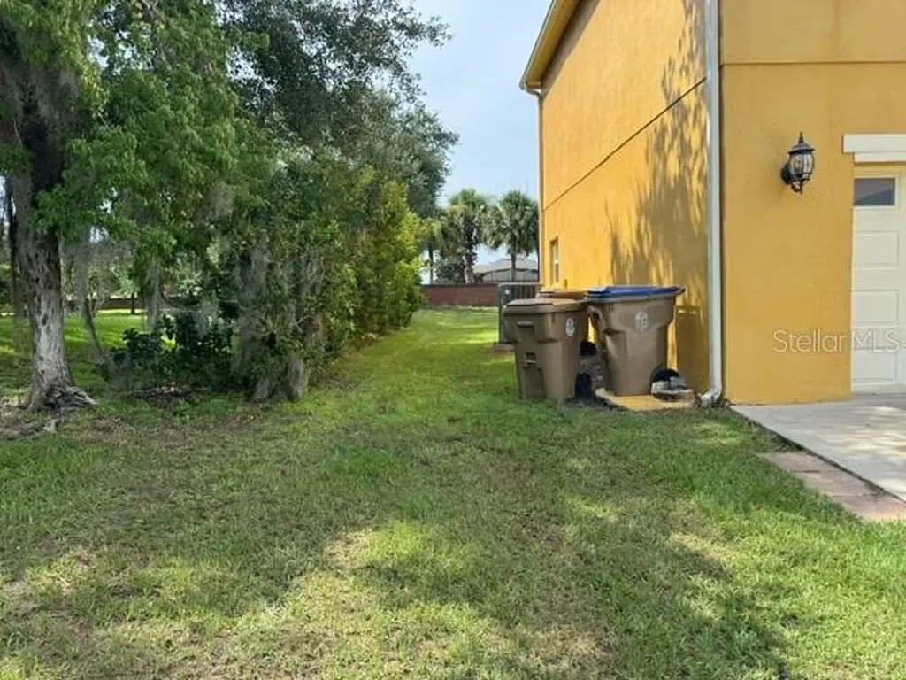 5359 Dahlia Reserve Drive Kissimmee FL 34758