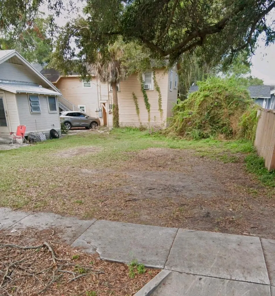 1045 11th Street S St Petersburg FL 33705