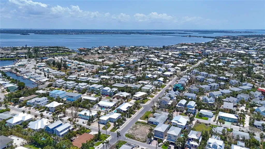 6406 Holmes Boulevard Holmes Beach FL 34217