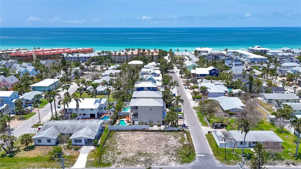 6406 Holmes Boulevard Holmes Beach FL 34217