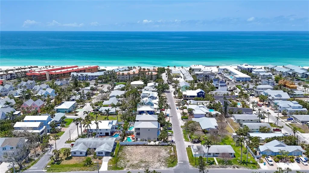 6406 Holmes Boulevard Holmes Beach FL 34217