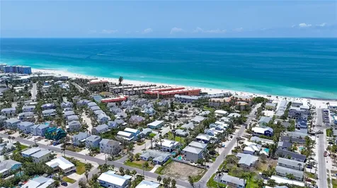 6406 Holmes Boulevard Holmes Beach FL 34217