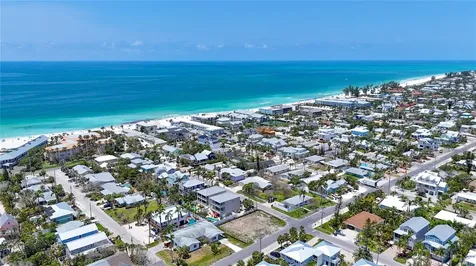 6406 Holmes Boulevard Holmes Beach FL 34217
