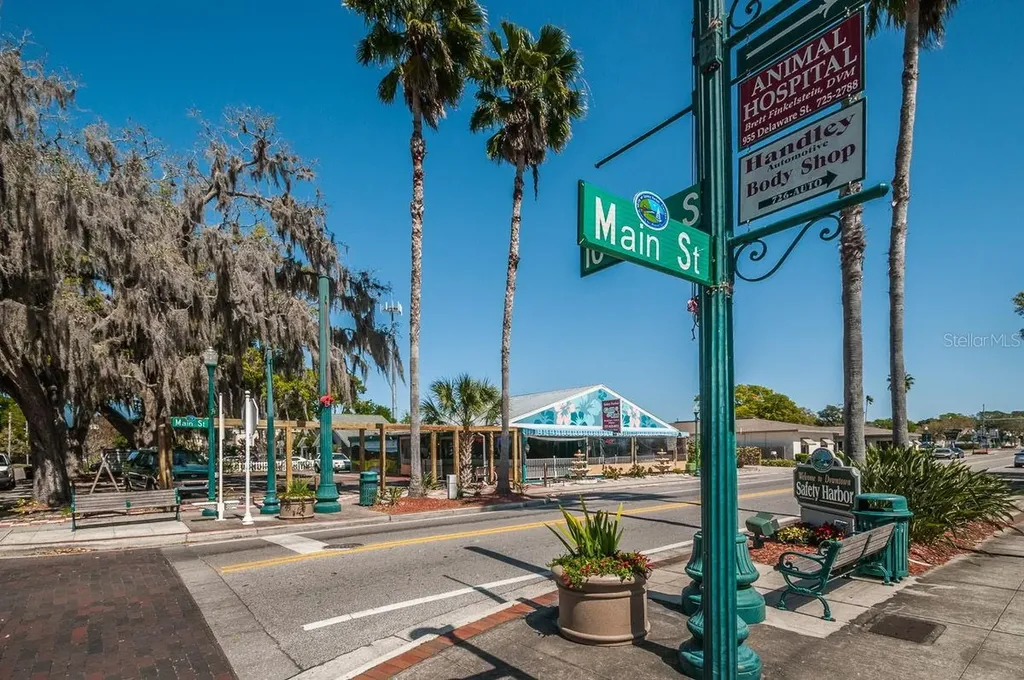 706 Quail Keep Drive Safety Harbor FL 34695