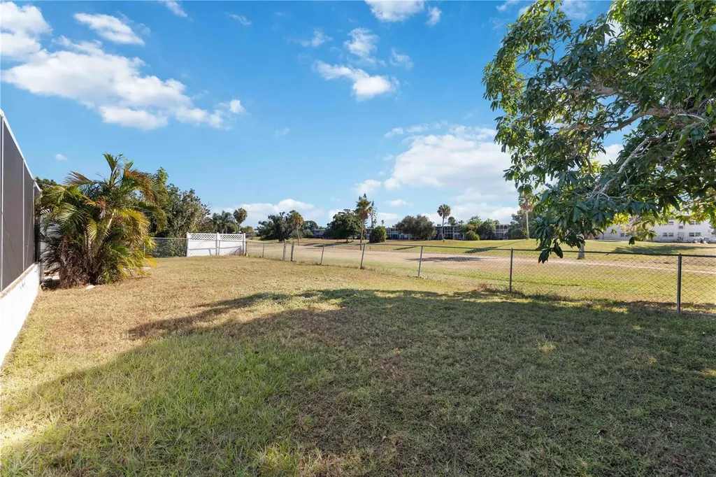 3363 Sheffield Circle Sarasota FL 34239