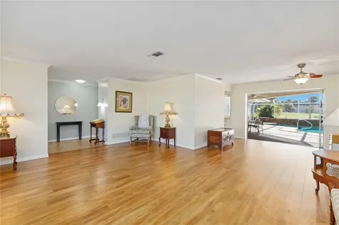 3363 Sheffield Circle Sarasota FL 34239