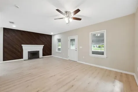 450 Avenue B NE Winter Haven FL 33881