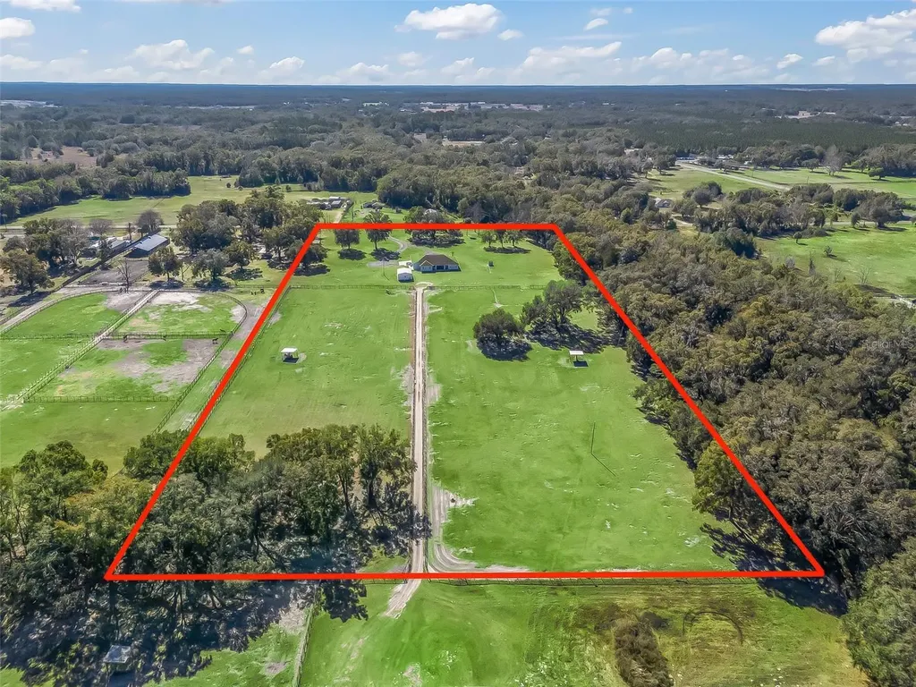 19351 E Levy Street Williston FL 32696