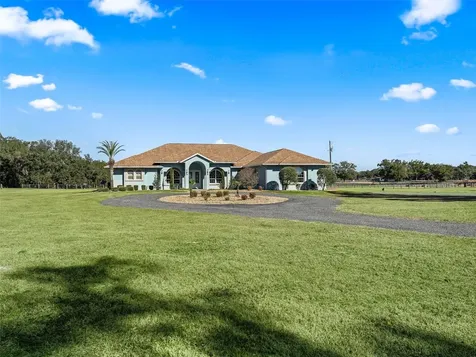 19351 E Levy Street Williston FL 32696