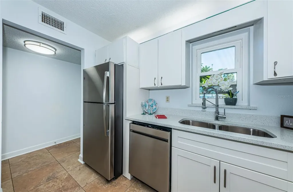 7420 Bay Island Drive S South Pasadena FL 33707