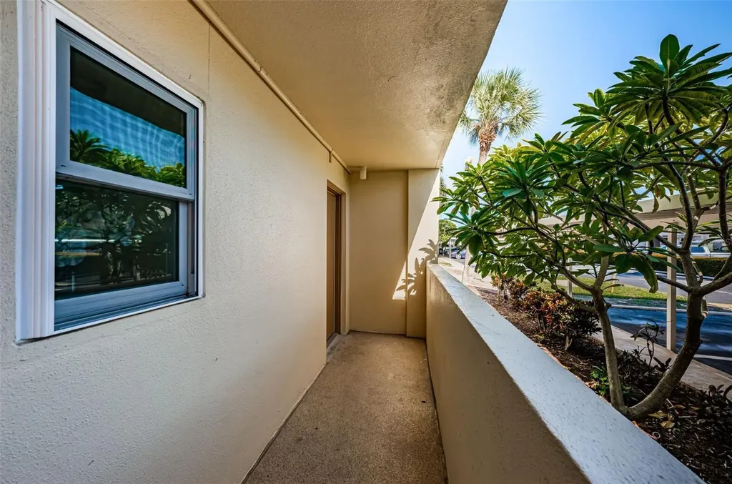 7420 Bay Island Drive S South Pasadena FL 33707