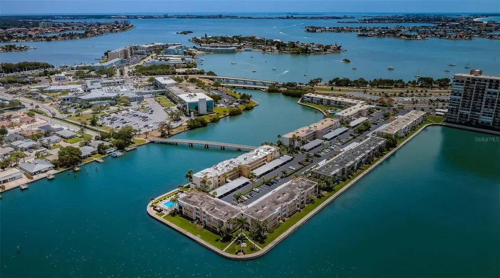 7420 Bay Island Drive S South Pasadena FL 33707