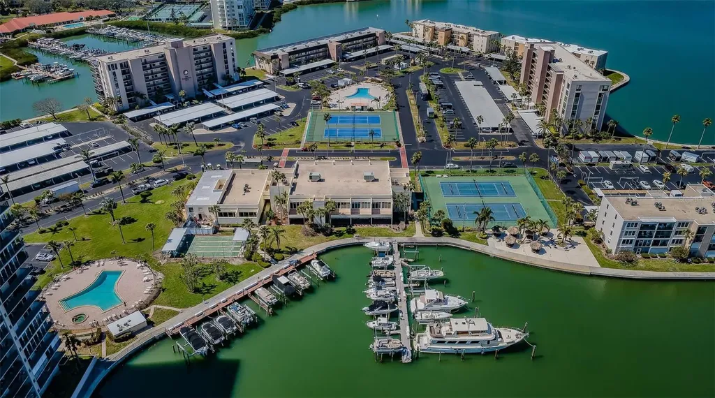7420 Bay Island Drive S South Pasadena FL 33707