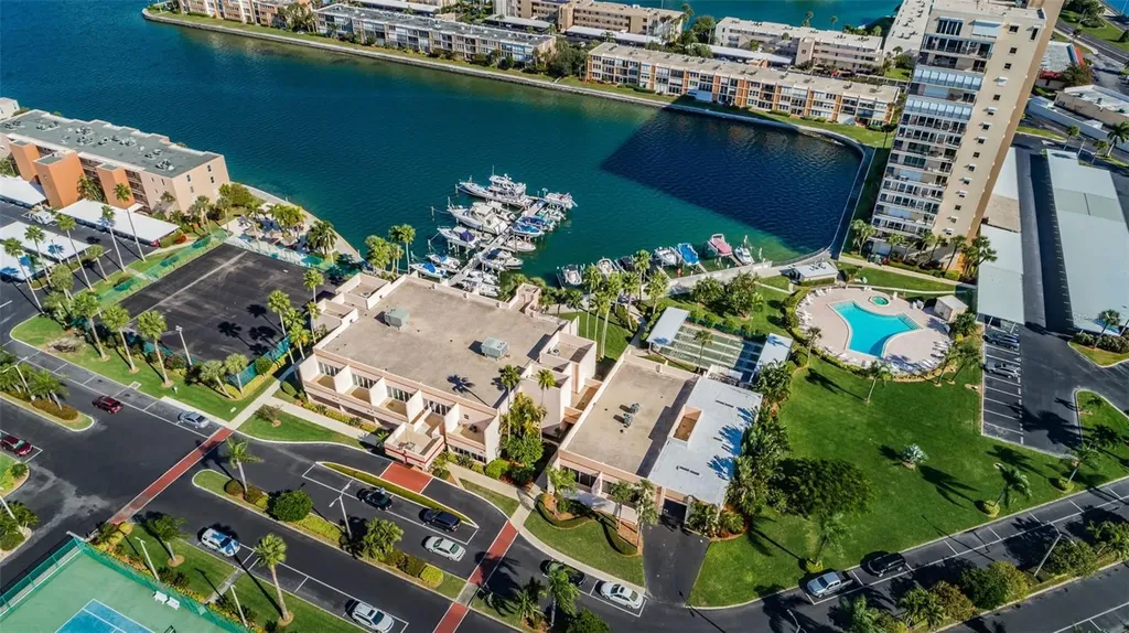 7420 Bay Island Drive S South Pasadena FL 33707