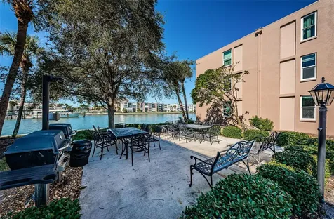 7420 Bay Island Drive S South Pasadena FL 33707