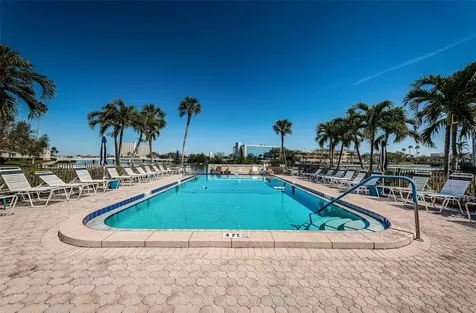 7420 Bay Island Drive S South Pasadena FL 33707