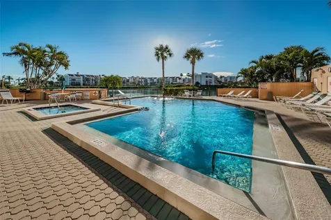 7420 Bay Island Drive S South Pasadena FL 33707