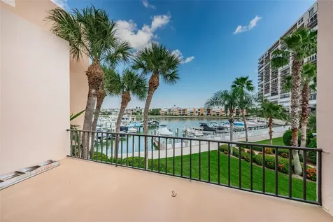 7420 Bay Island Drive S South Pasadena FL 33707