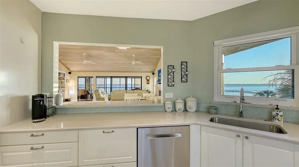 4535 Bay Club Drive Bradenton FL 34210