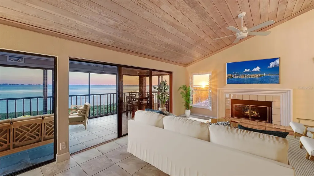 4535 Bay Club Drive Bradenton FL 34210