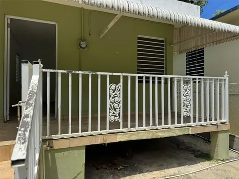 140 Ramon Torres Florida PR 00650