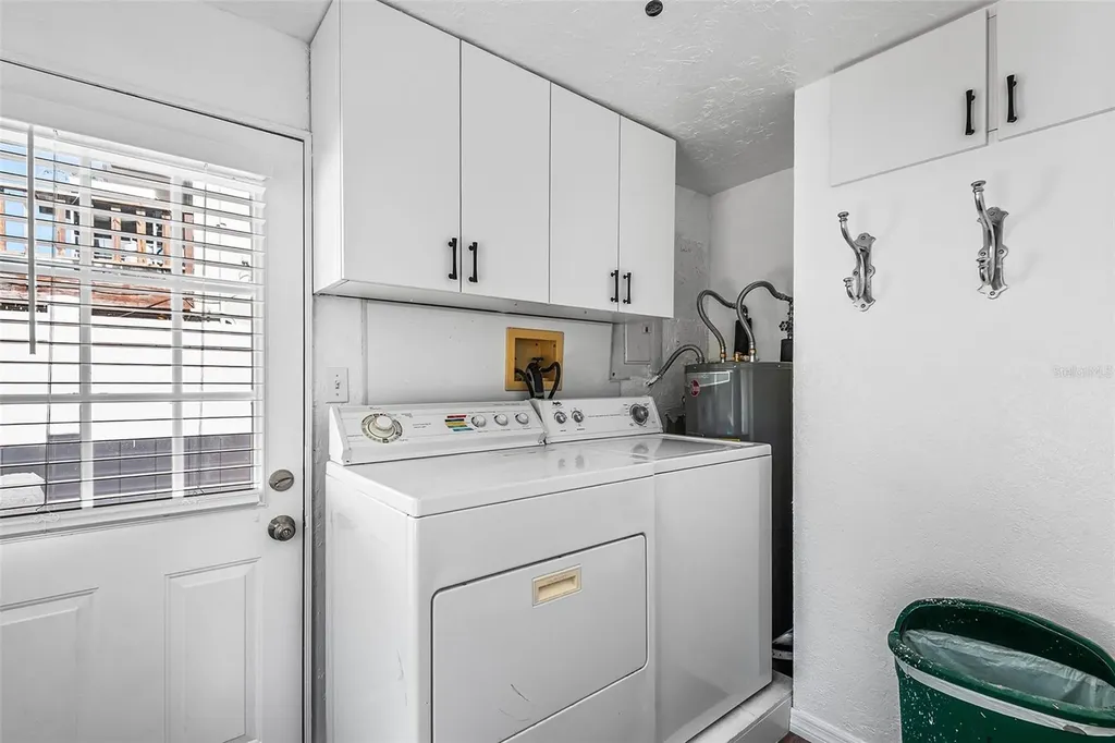 1517 Gray Street S St Petersburg FL 33707