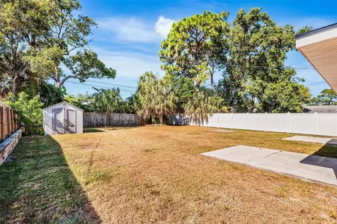 1517 Gray Street S St Petersburg FL 33707