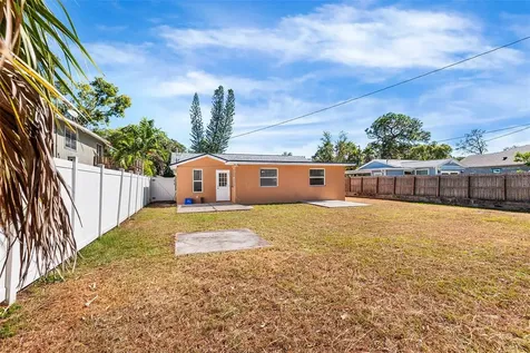 1517 Gray Street S St Petersburg FL 33707