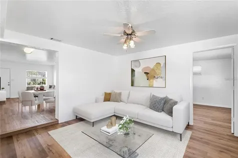 1517 Gray Street S St Petersburg FL 33707