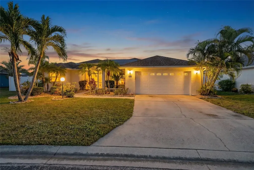 2323 Paso Fino Drive Sarasota FL 34240