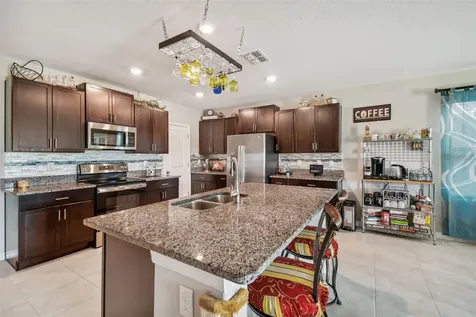 7021 King Creek Drive Sun City Center FL 33573