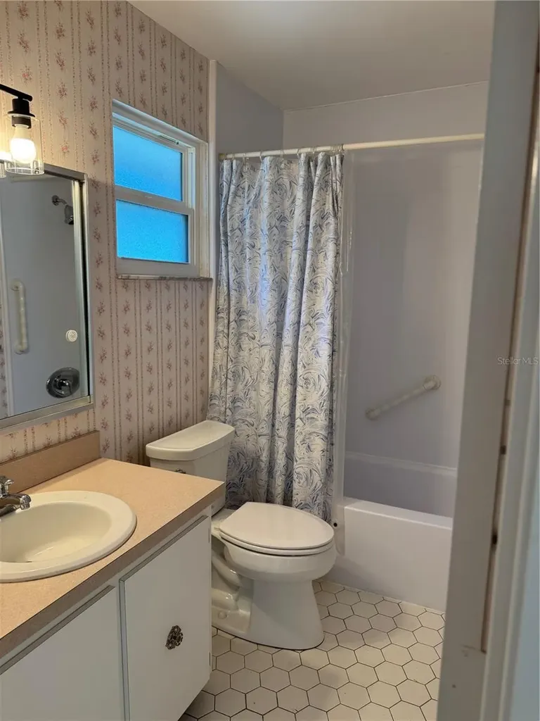 3957 Lakeside Road Sarasota FL 34232
