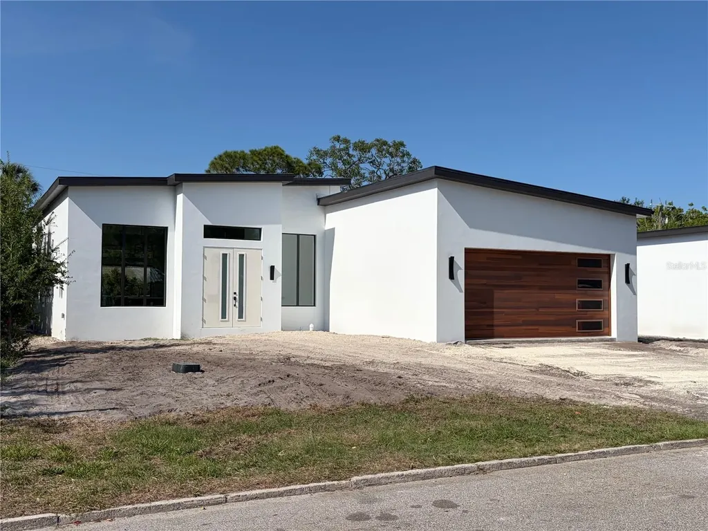 2069 Hibiscus Street Sarasota FL 34239