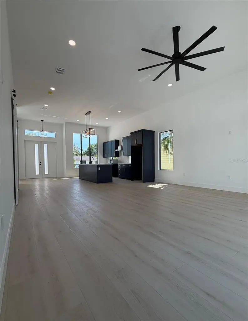 2069 Hibiscus Street Sarasota FL 34239